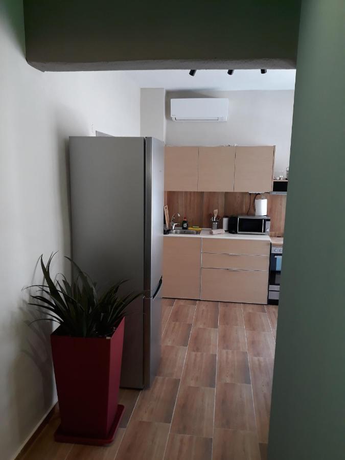 Studiosbank Kab D Dráma Buitenkant foto